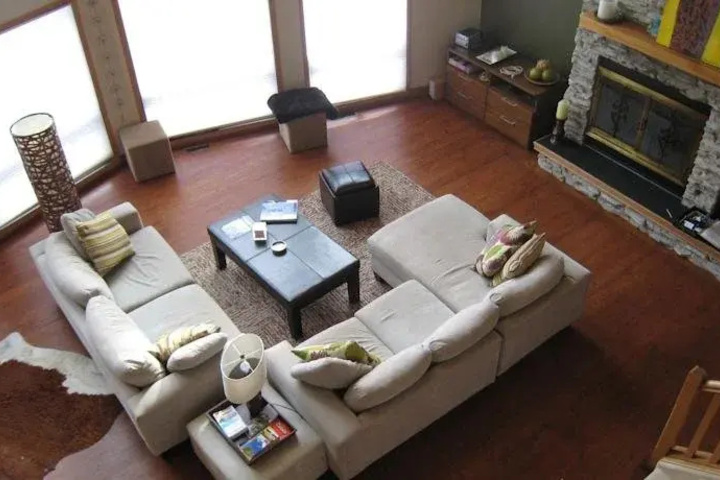 Room 5 of 19