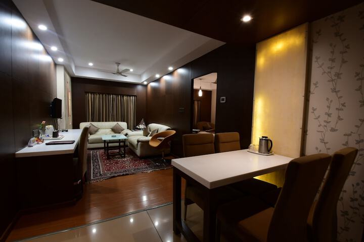 Room 18 of 36