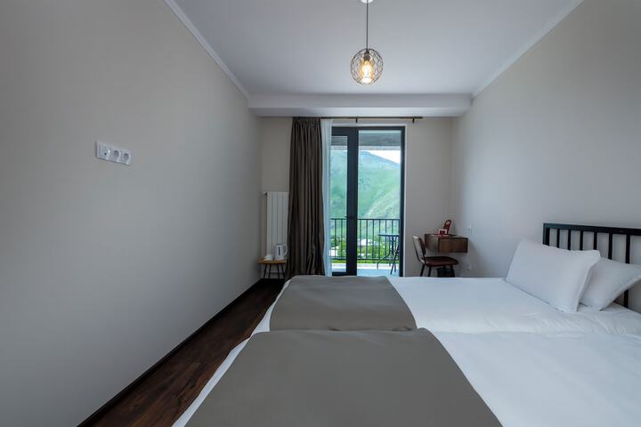 Room 21 of 62