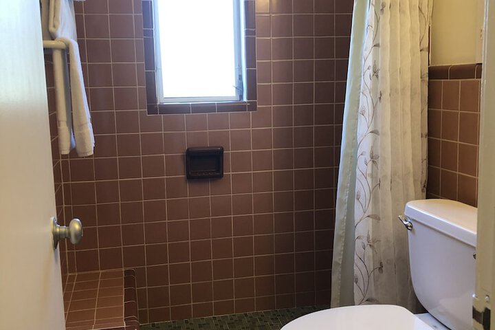 Room 76 of 115