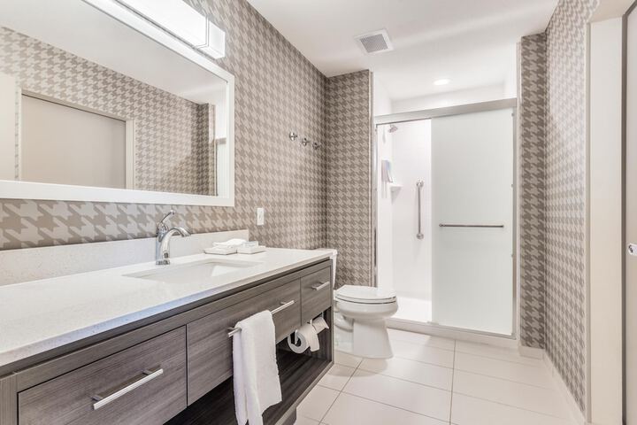Bathroom shower