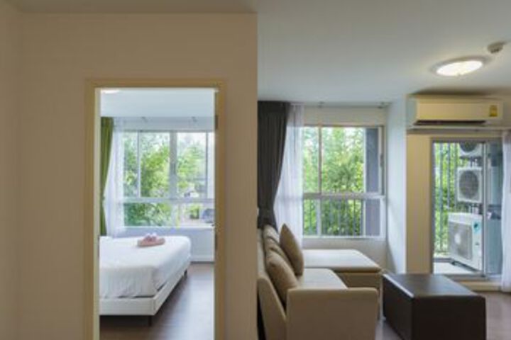 Room 12 of 21