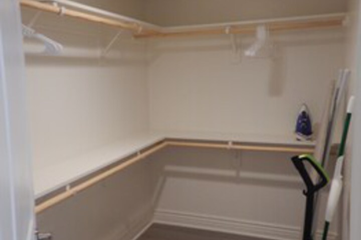 Room 40 of 49