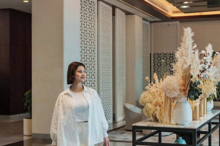 Entrance & Lobby