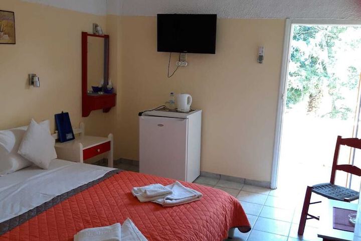 Room 15 of 59