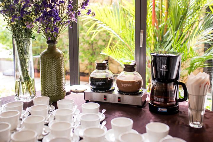 Breakfast/Coffee Service 50 of 80