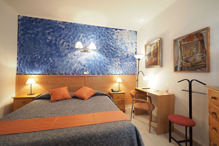 Hotel Montserrat