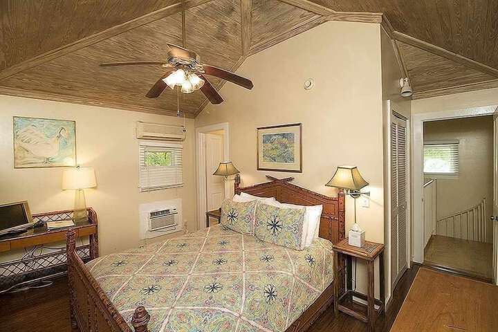 Room 42 of 171