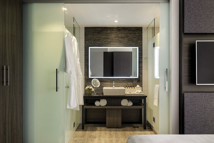 Room 14 of 88