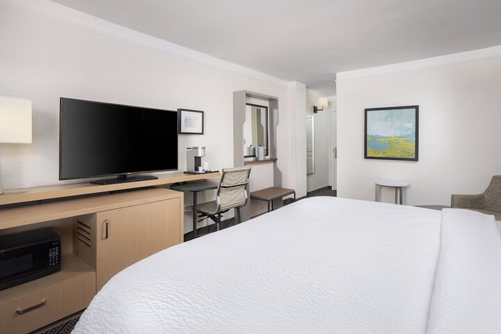 Room 21 of 100