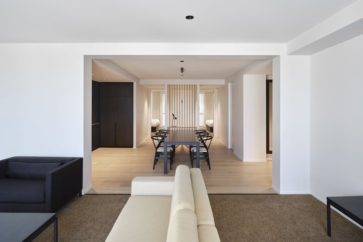 Room 16 of 39