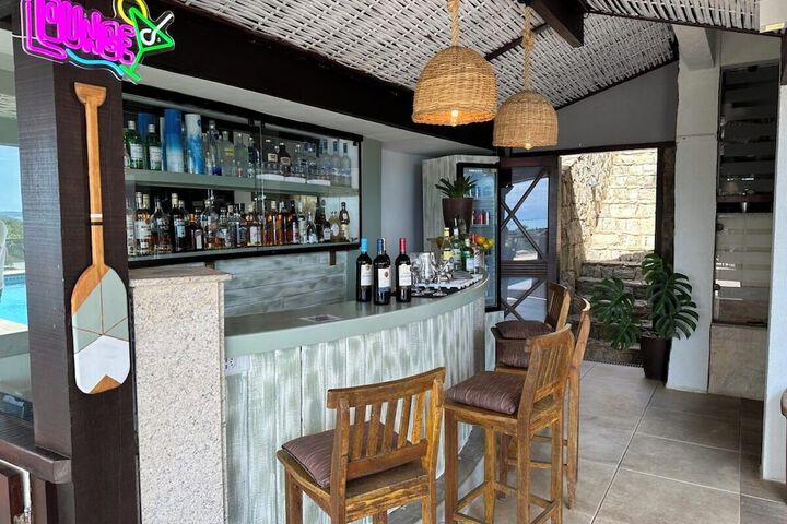 Lounge 62 of 75