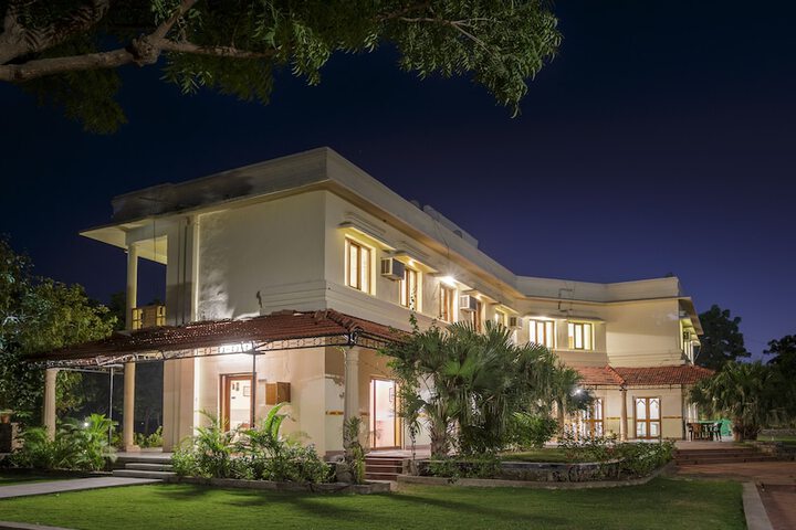 Front of property - evening/night