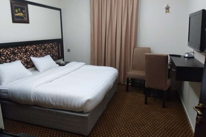 Room 38 of 60