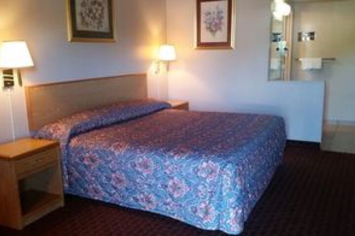 Room 12 of 13