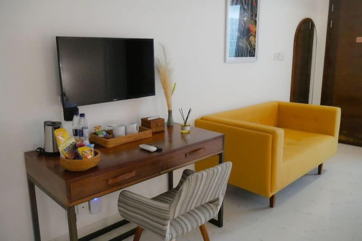Room 16 of 35