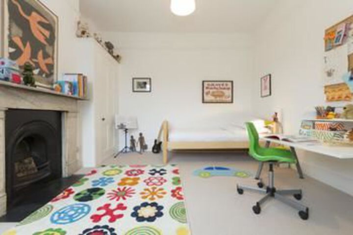 Room 50 of 166