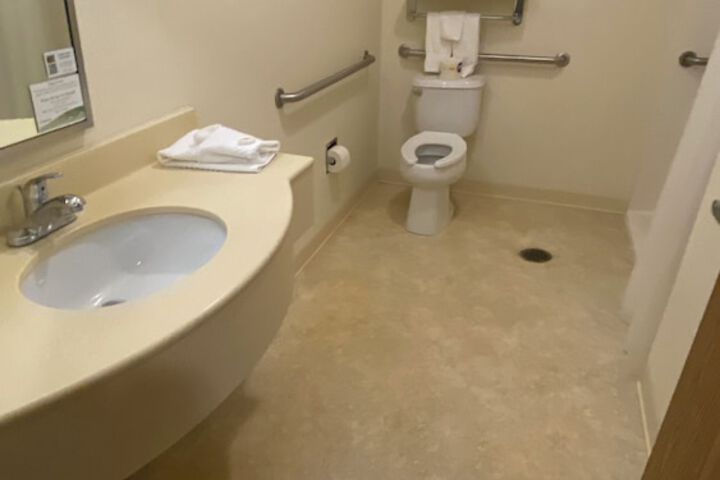 Room 47 of 94