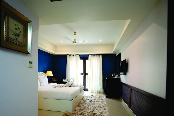 Room 16 of 81