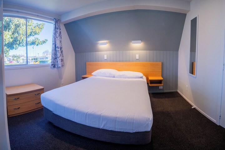 Room 15 of 52