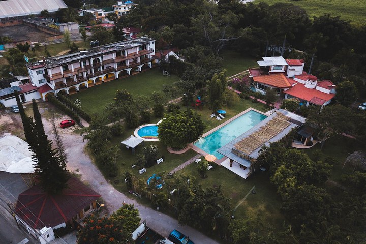 Hotel 68 of 70