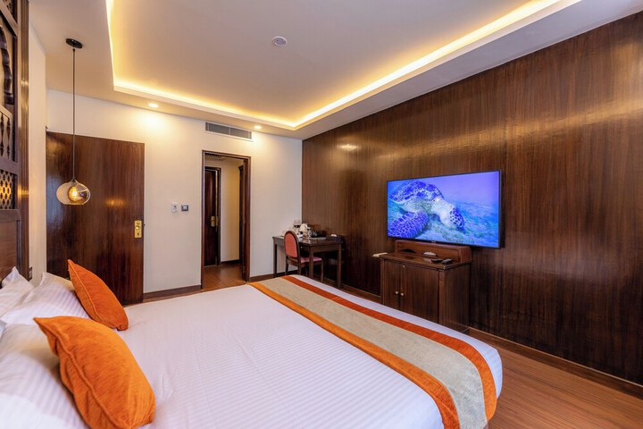 Room 38 of 191