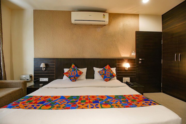 Room 20 of 32
