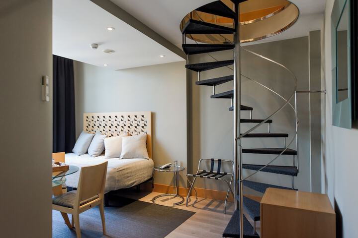 Room 48 of 110