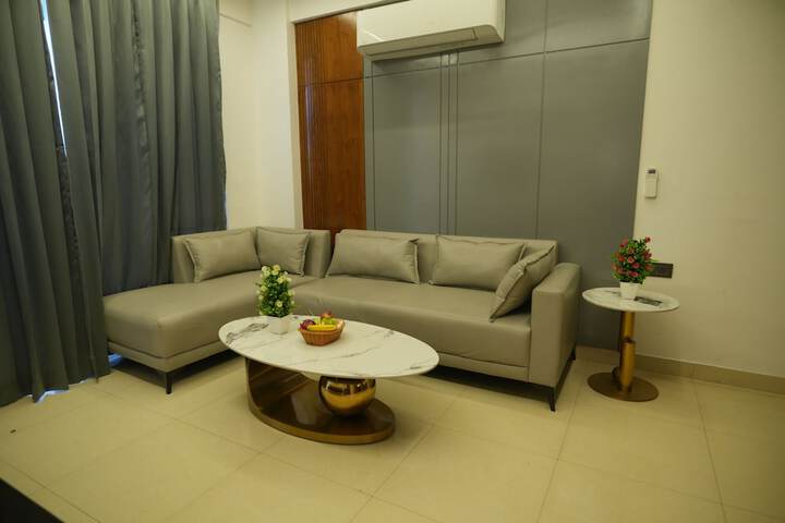Room 30 of 93