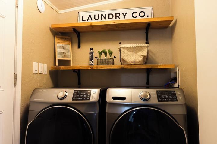 Laundry 770 of 917