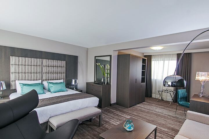Room 9 of 46