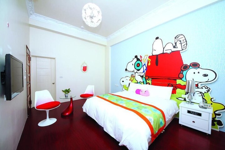 Room 15 of 48