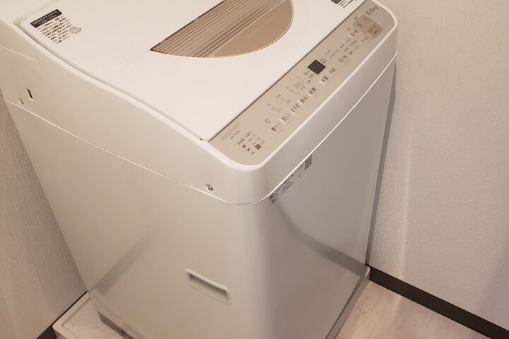 Laundry 14 of 25