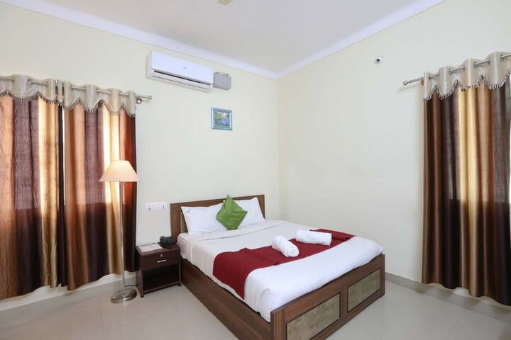 Room 8 of 20