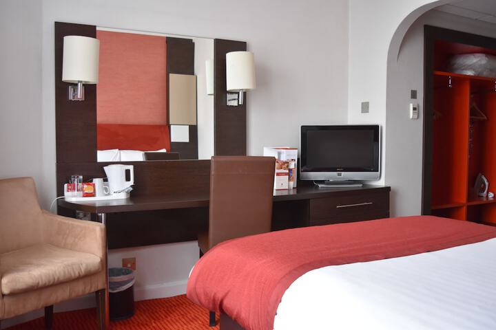 Room 20 of 40