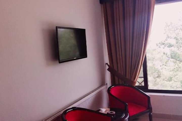 Room 25 of 69