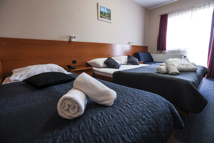 Room 15 of 94