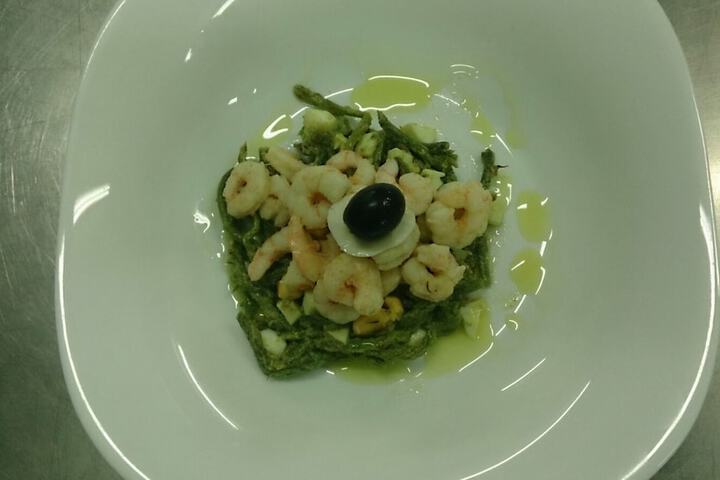 Dining 49 of 90