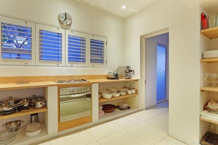 General 12 of 16