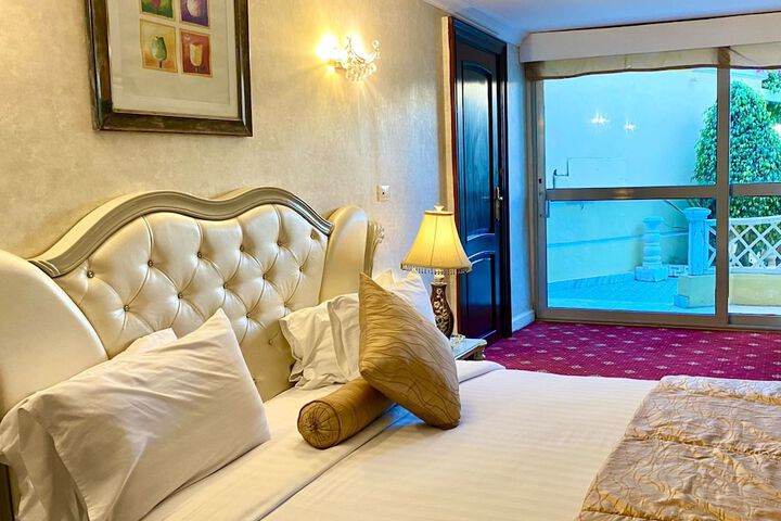 Room 40 of 73