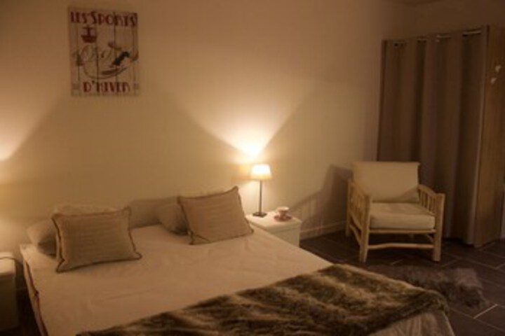 Room 9 of 63