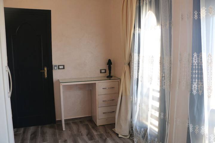 Room 13 of 97