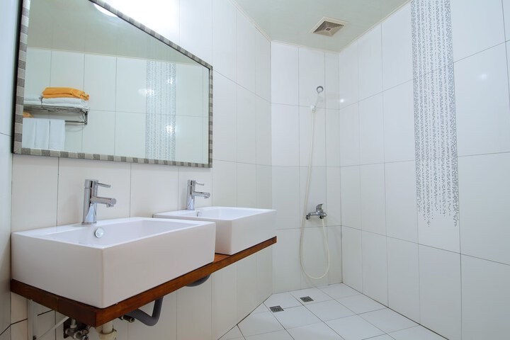 Bathroom Interior Photo