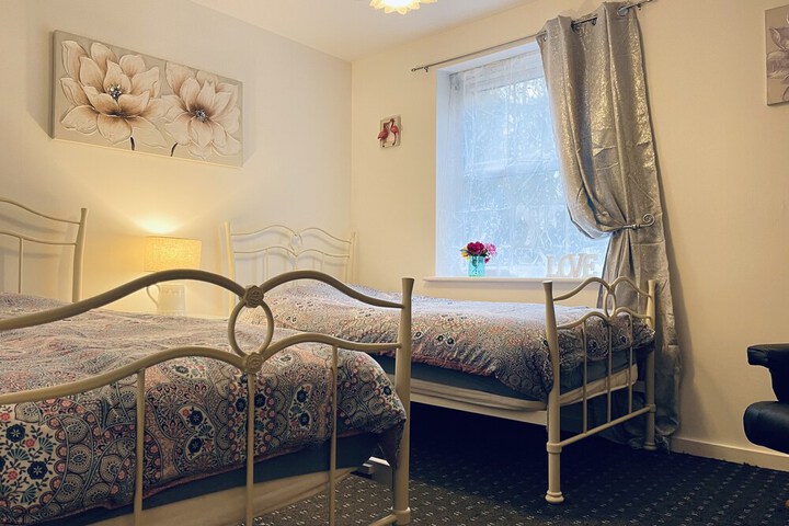 Room 13 of 84