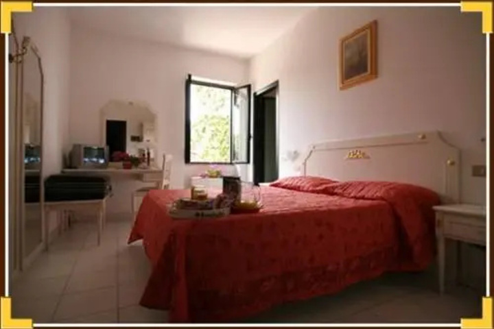 Room 2 of 24