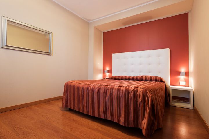 Room 16 of 35