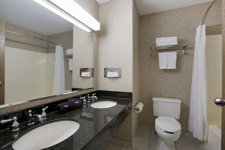 Room 5 of 26