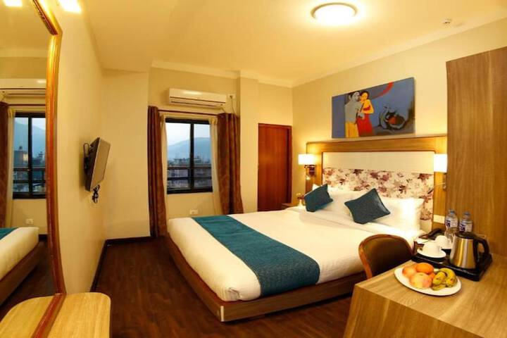 Room 4 of 14