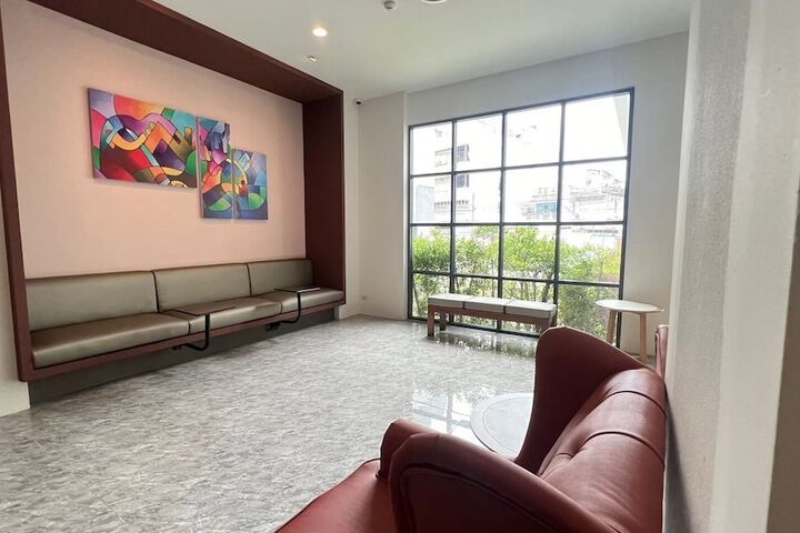 Business Center 56 of 62