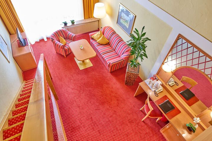 Room 33 of 75